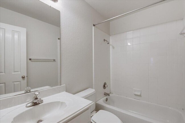 Building Photo - 2437 Cloud Peak Ln