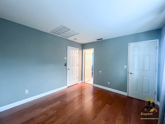 Building Photo - 8204 Eversley Ct