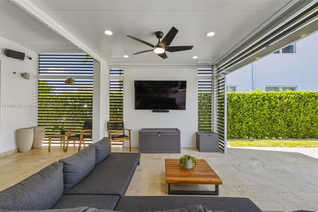 Building Photo - 10359 NW 67th Terrace