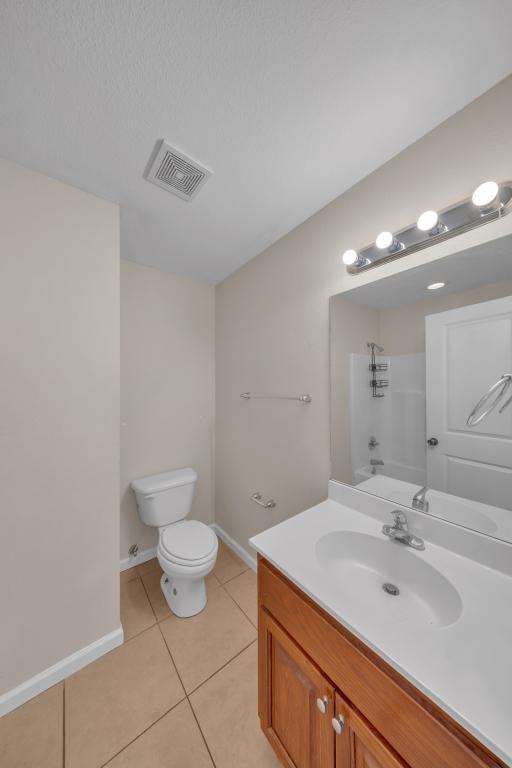 Building Photo - 5086 Greyfield Pl N