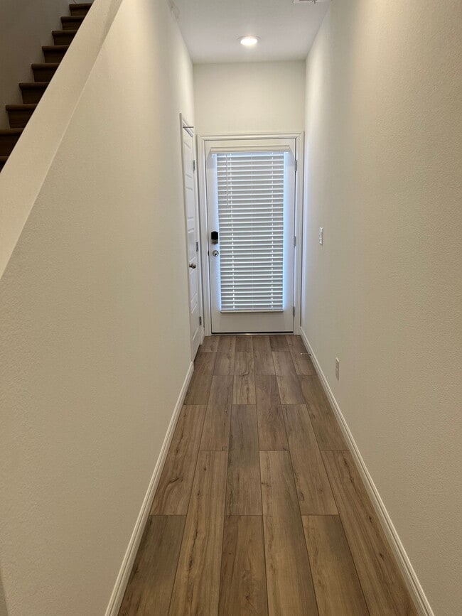 Building Photo - 1072 Gabriela Rdg Ln