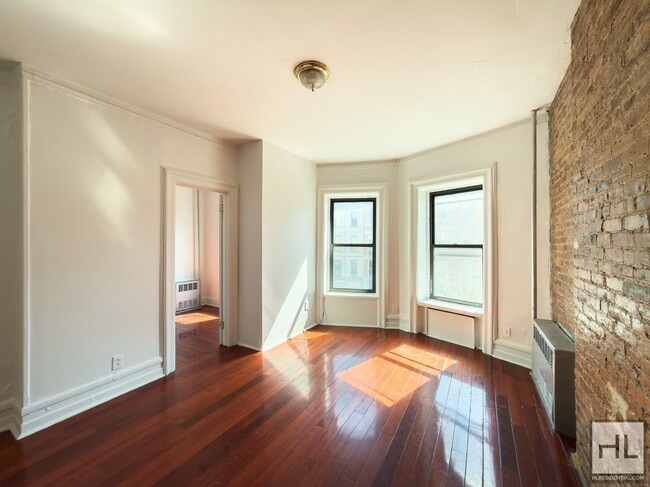 Building Photo - 1486 Bedford Ave