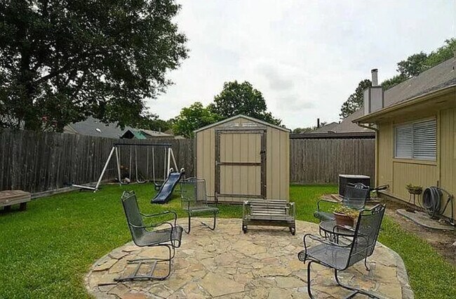 Building Photo - 4823 Pecan Grove Dr