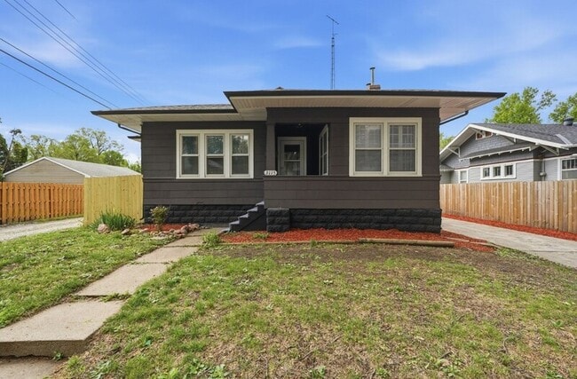 Building Photo - 3115 F St