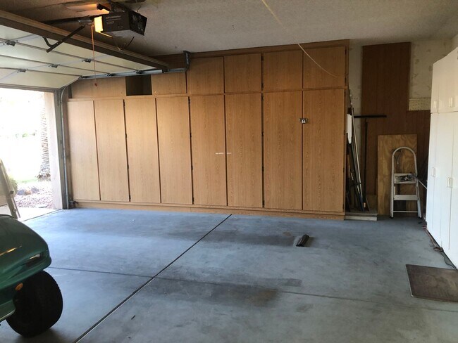 Building Photo - Amazing Golf Course Views in Leisure World a 45+ Active Adult Resort Community.  Available June t...