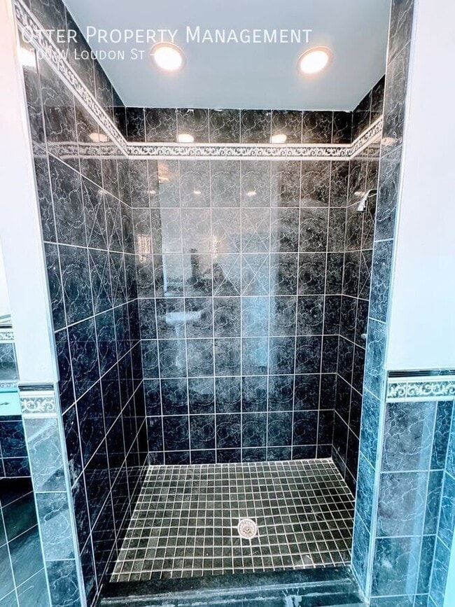 Building Photo - 1500 W Loudon St