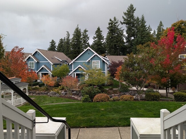 Building Photo - 1918 Northeast Kenyon Court