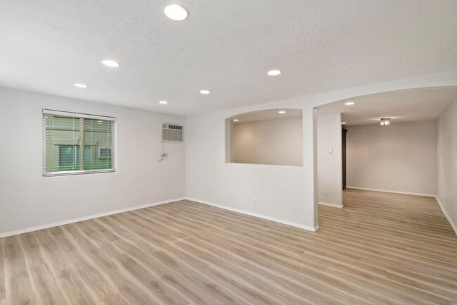 Building Photo - Exceptional Apartment Living in Boise’s North End