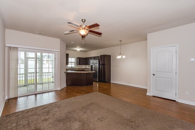 Building Photo - 500 Caldwell Loop