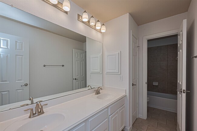 Building Photo - 15 Gull Rock Pl