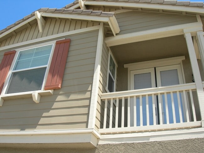 Building Photo - 1 bedroom, 1 bath in West Sacramento