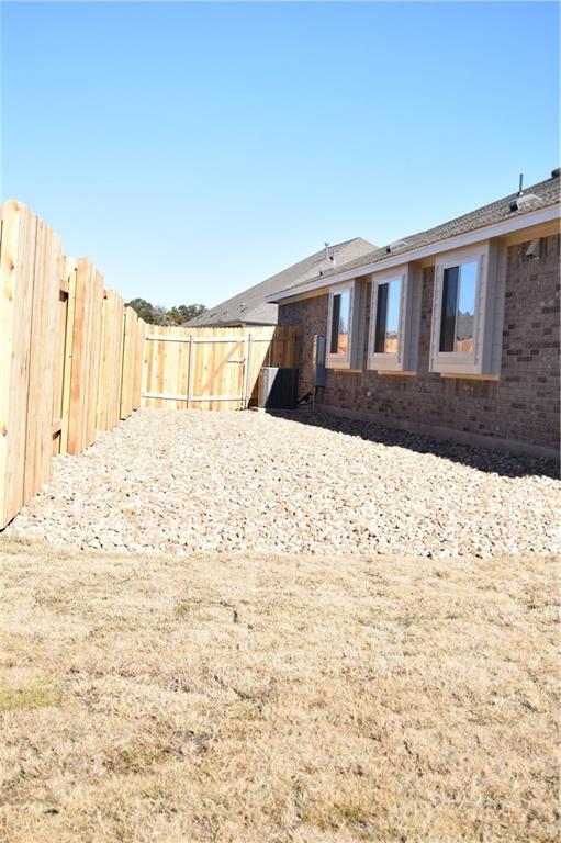 Building Photo - 2504 Caddo Canoe Dr