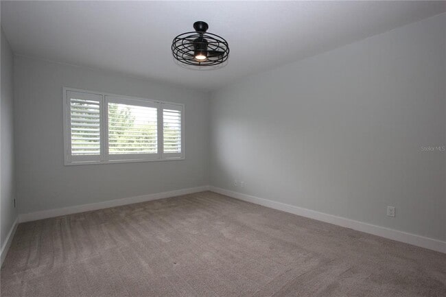 Building Photo - 1250 S Denning Dr