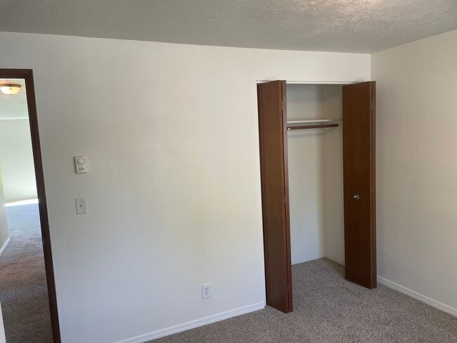 Building Photo - 3 bed 2 bath house in South Salem!