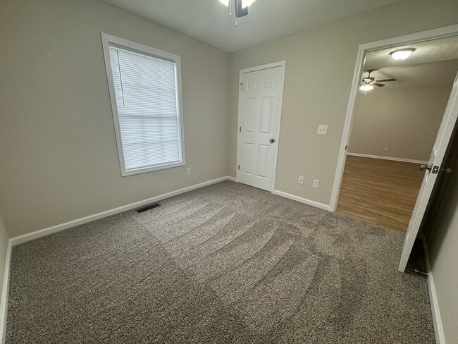 Building Photo - Newly Renovated 3BR 2BA home close to GM, ...