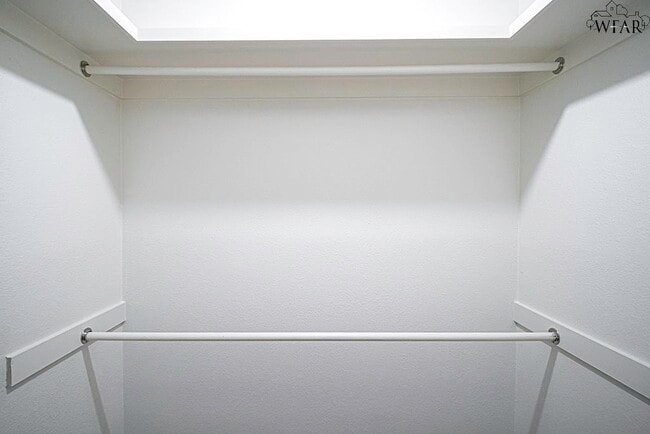 Building Photo - 2824 Mill Valley Dr