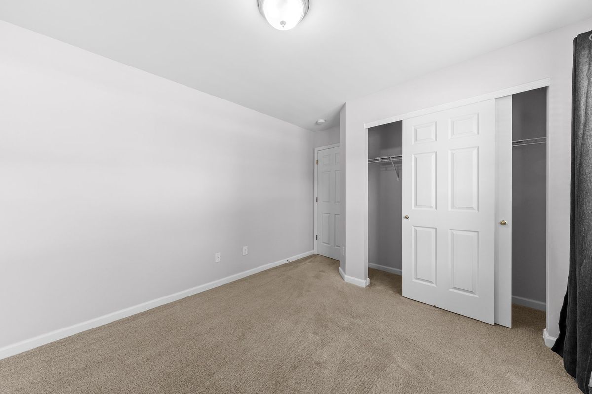 Building Photo - 492 Wabash Pl