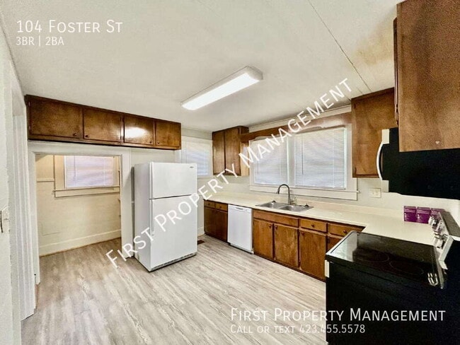 Building Photo - 104 Foster St