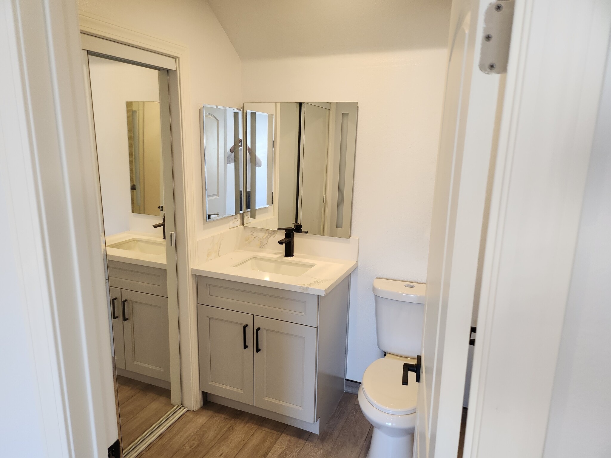 Building Photo - 1379 S Park Ave