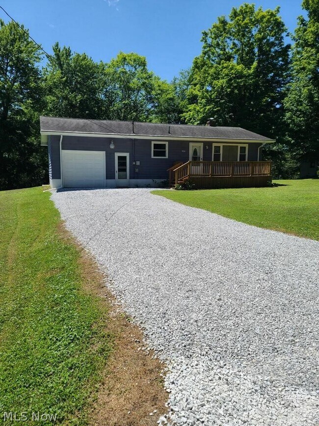 Building Photo - 6490 Willow Way