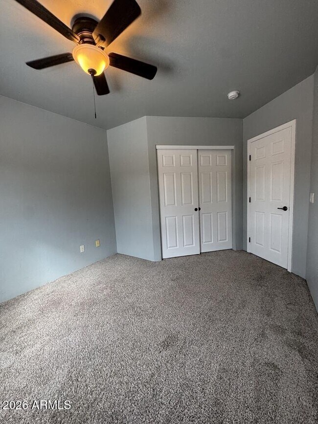 Building Photo - 1971 Knowlton St