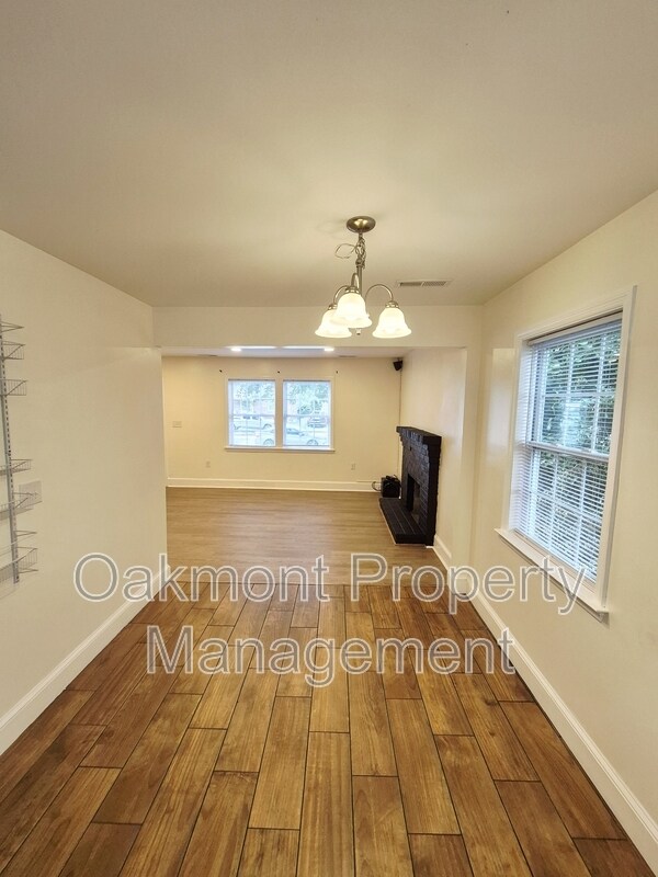 Building Photo - 115 Slagle Ave