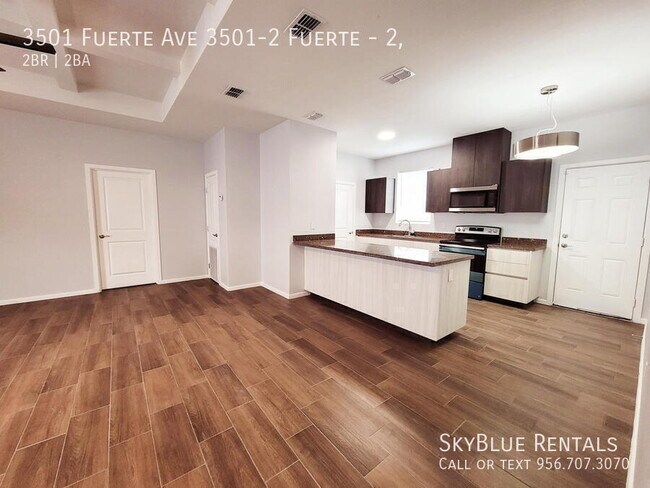 Building Photo - 3501 Fuerte Ave
