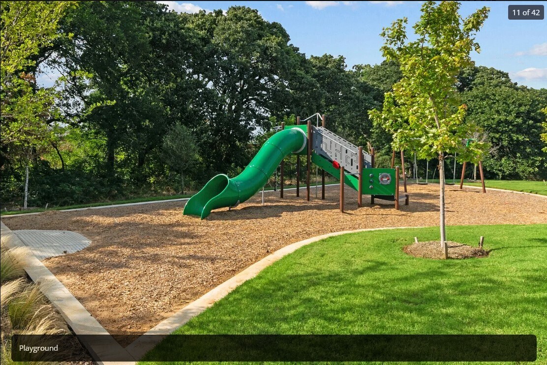 Building Photo - 13120 Yellowstone Way