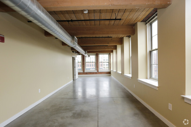 studio - Haverhill Lofts