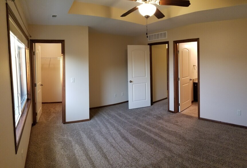 Building Photo - 8601 Westown Pky