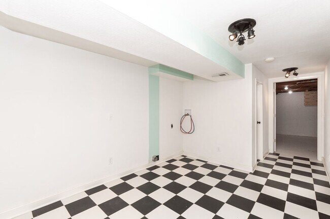 Building Photo - 8919 Field St