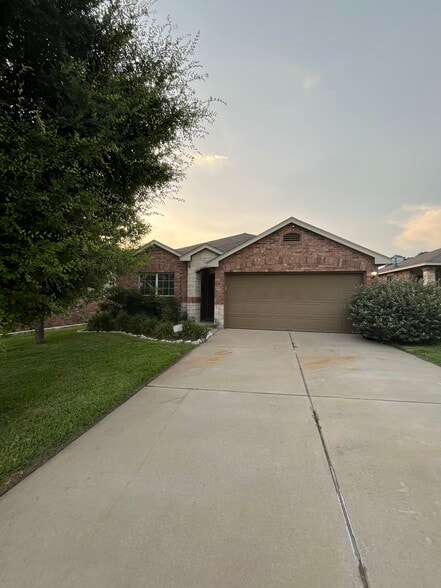 Primary Photo - 1428 Biscuit Dr