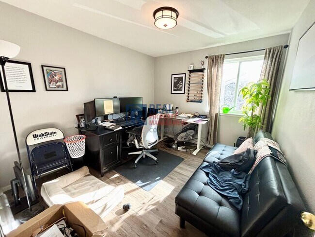 Building Photo - 17627 Cornish Pl