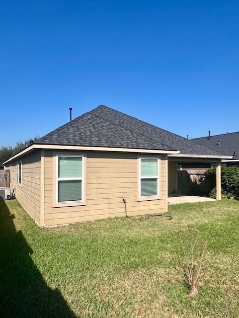 Building Photo - 1323 Kaliste Meadow Dr