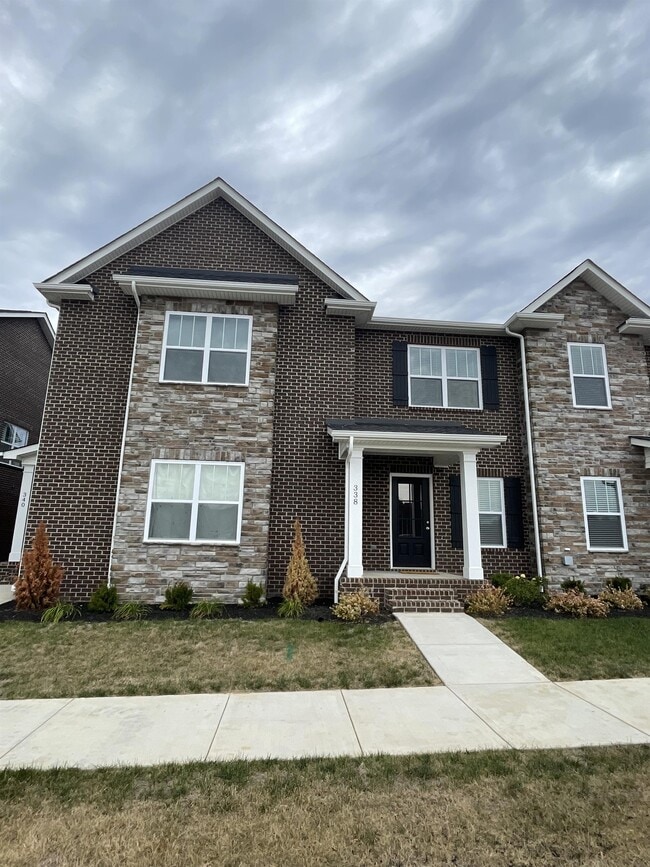 Building Photo - 338 Broadberry Ave
