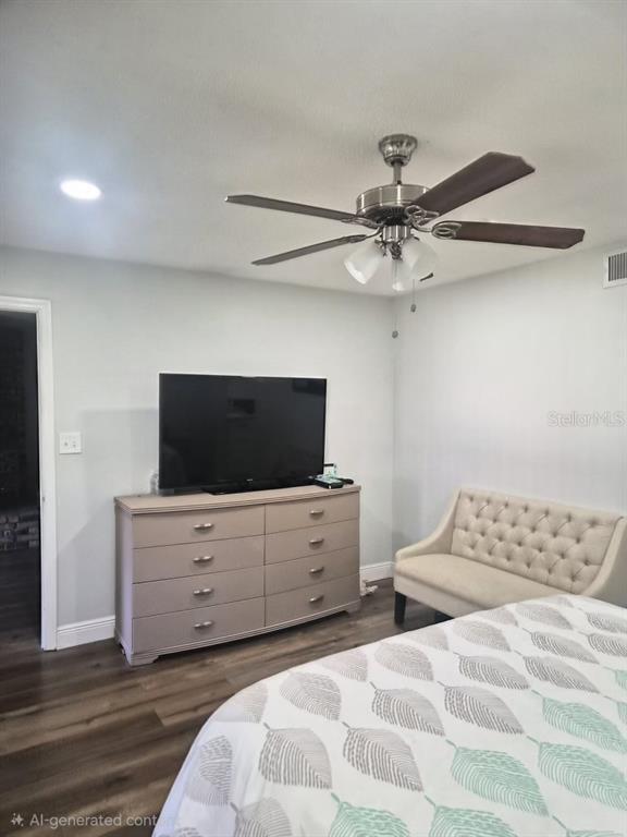 Building Photo - 1055 Kensington Park Dr