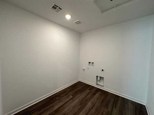 Building Photo - Move In Special! $300 Off Per Month for Fi...