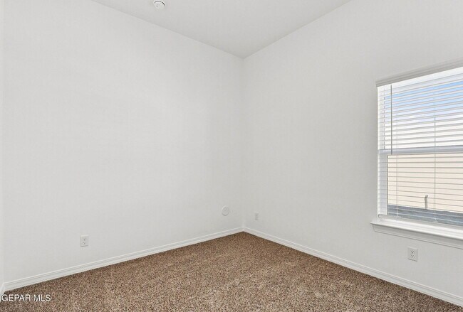 Building Photo - 15321 Promise Ct