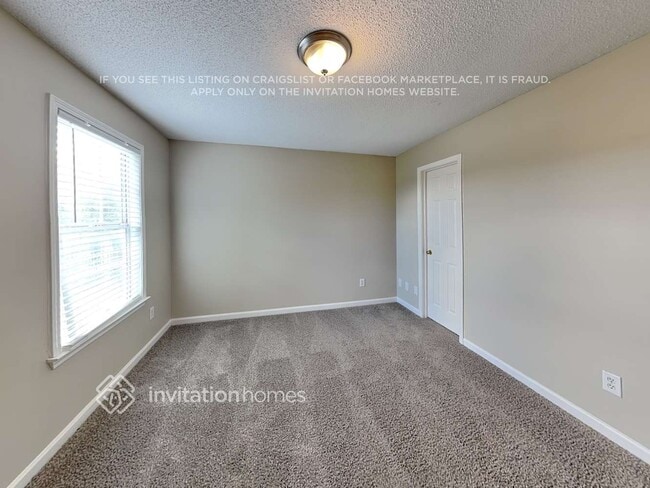 Building Photo - 1609 Heyford Cir NW