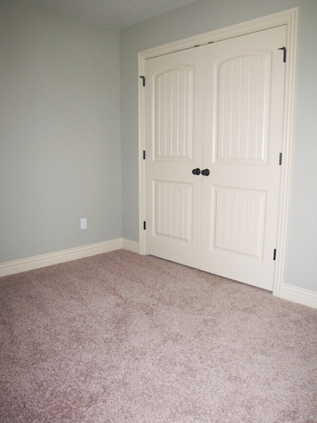 Building Photo - Now Pre-Leasing Stunning 3 Bedroom, 2.5 Bathroom Home In Fayetteville, A