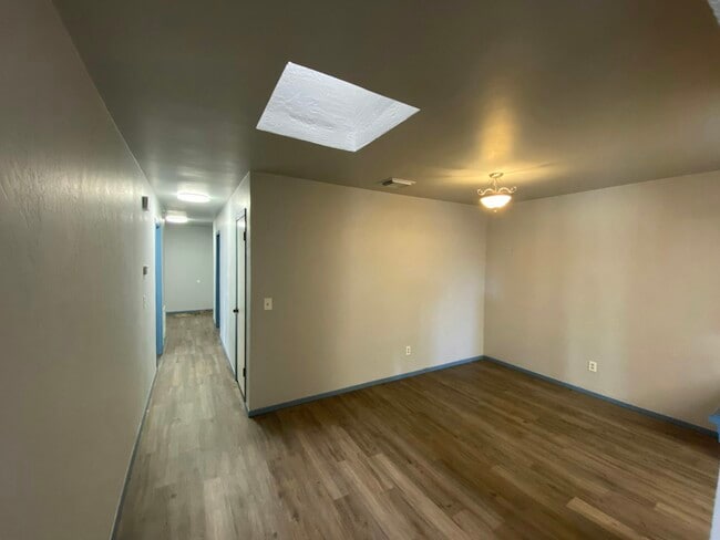 Building Photo - 4537 Yale St