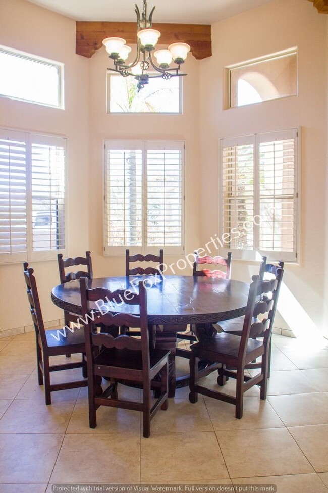 Building Photo - 6190 N Cadena De Montanas