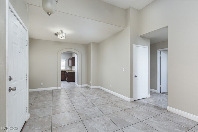 Building Photo - 8057 Broken Spur Ln