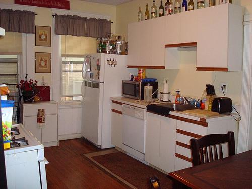 Building Photo - 462 Park Dr