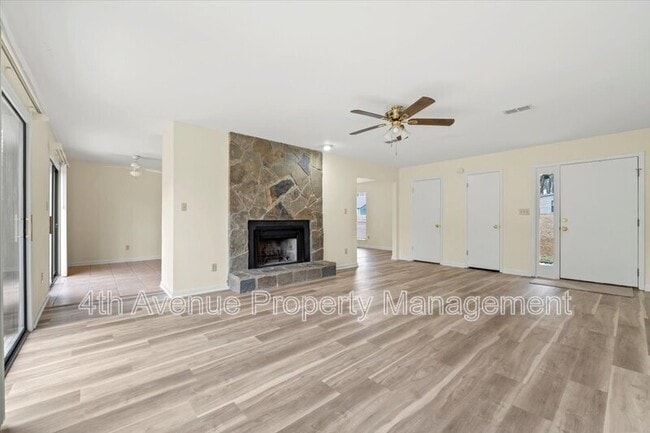 Building Photo - 500 Padens Chase Ct