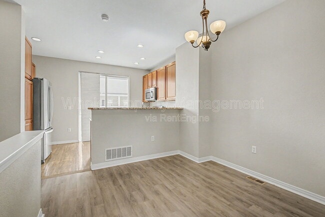 Building Photo - 9558 Pearl Cir