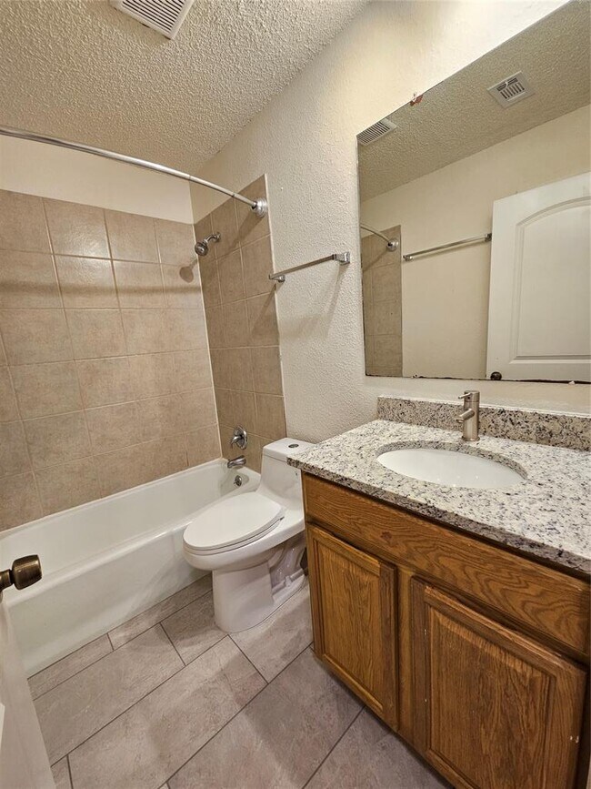 Building Photo - 8005 Creekmere Ln