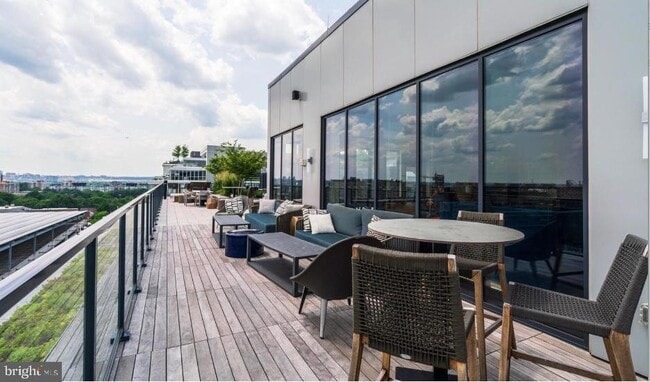 Building Photo - 70 N Street SE Unit 913