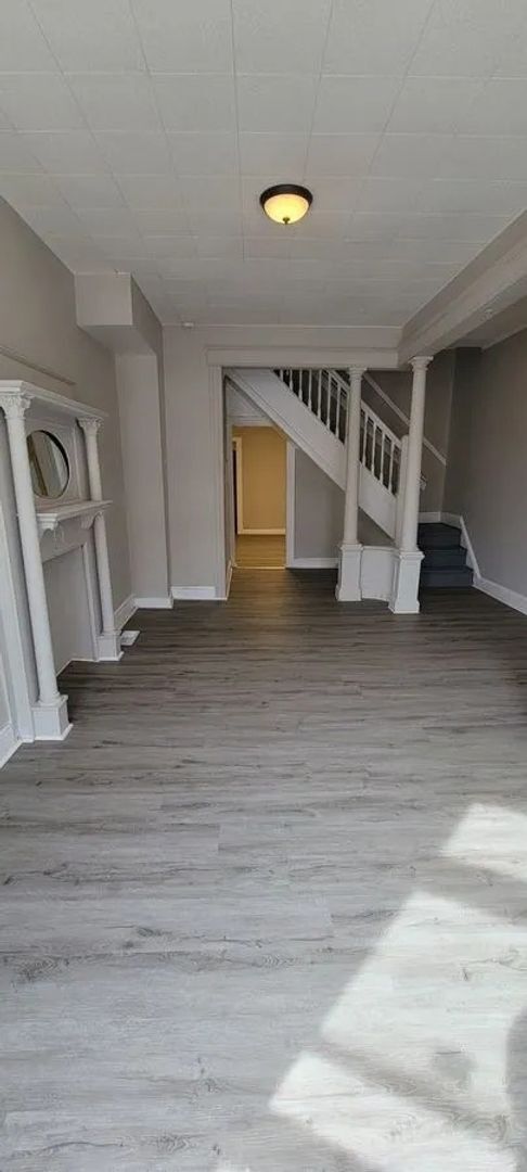 Building Photo - Spacious 3-Bedroom Home in West Baltimore City – Available Now