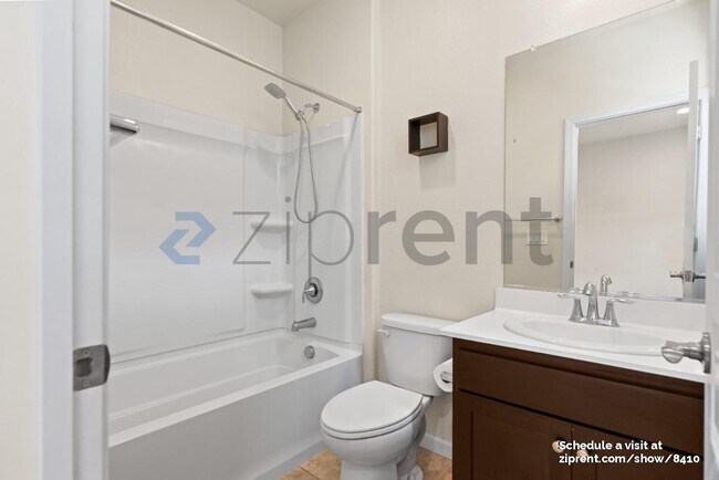 Building Photo - 5572 Campbell Ln